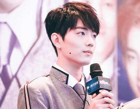 杨紫肖战娱乐圈吃瓜爆料,揭秘明星幕后故事